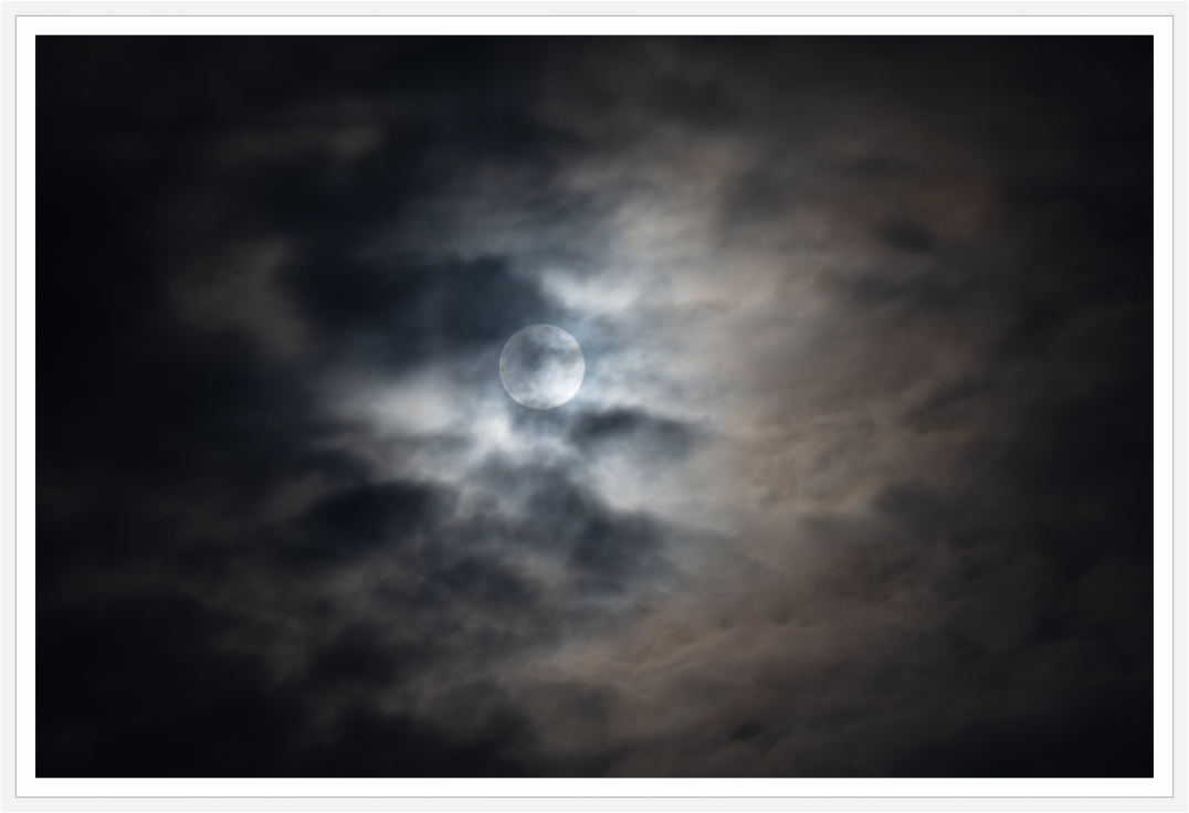 Main image Lunar Light I